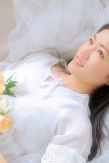 女生说疼男生越往里寨的动漫
